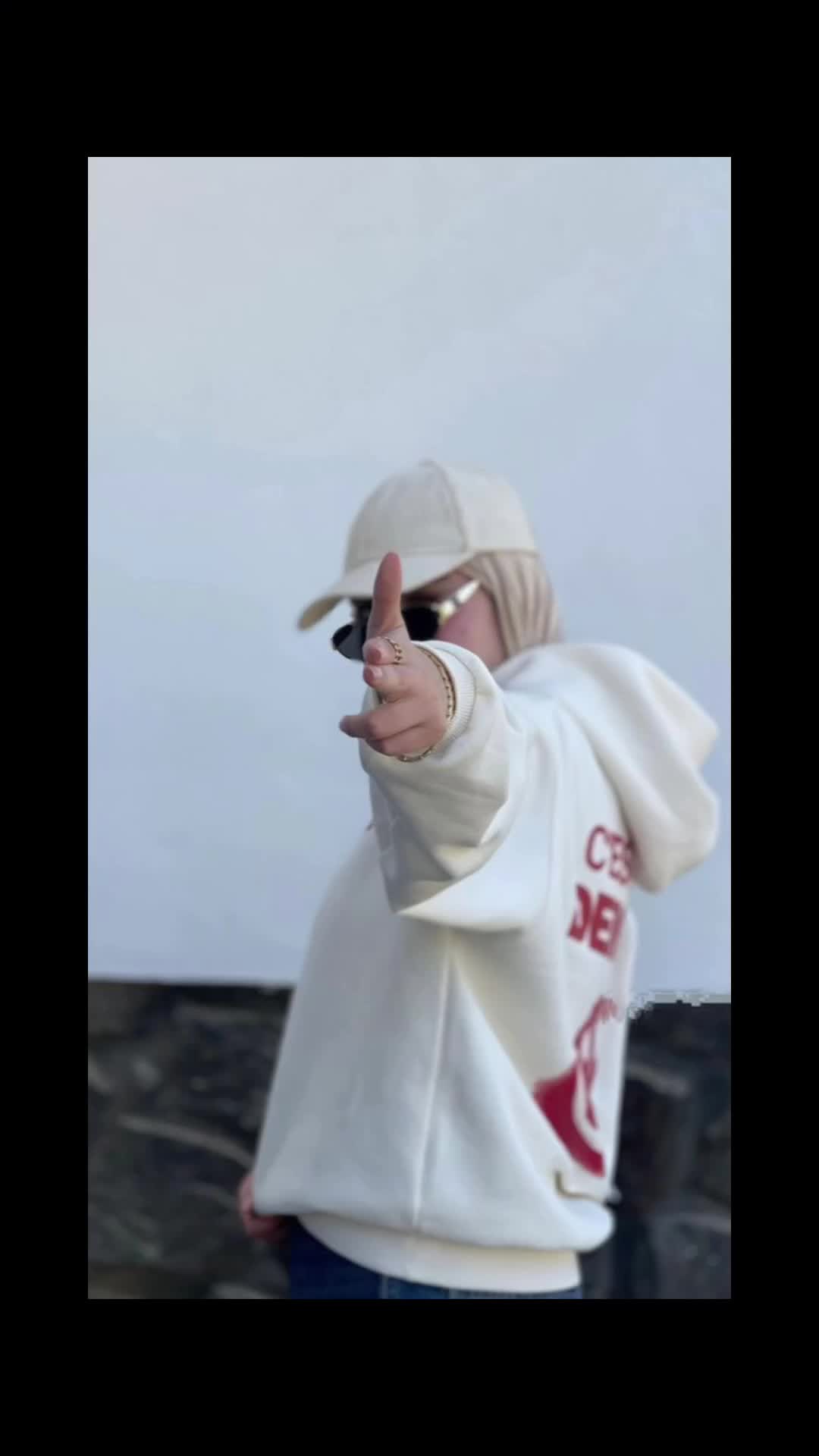 @๐๐๐๐๐๐>๐๐