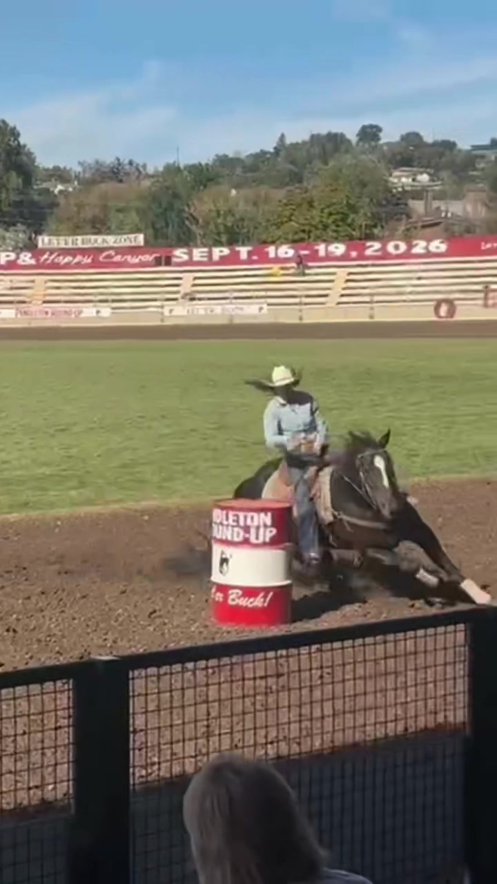 @BarrelRacing.com