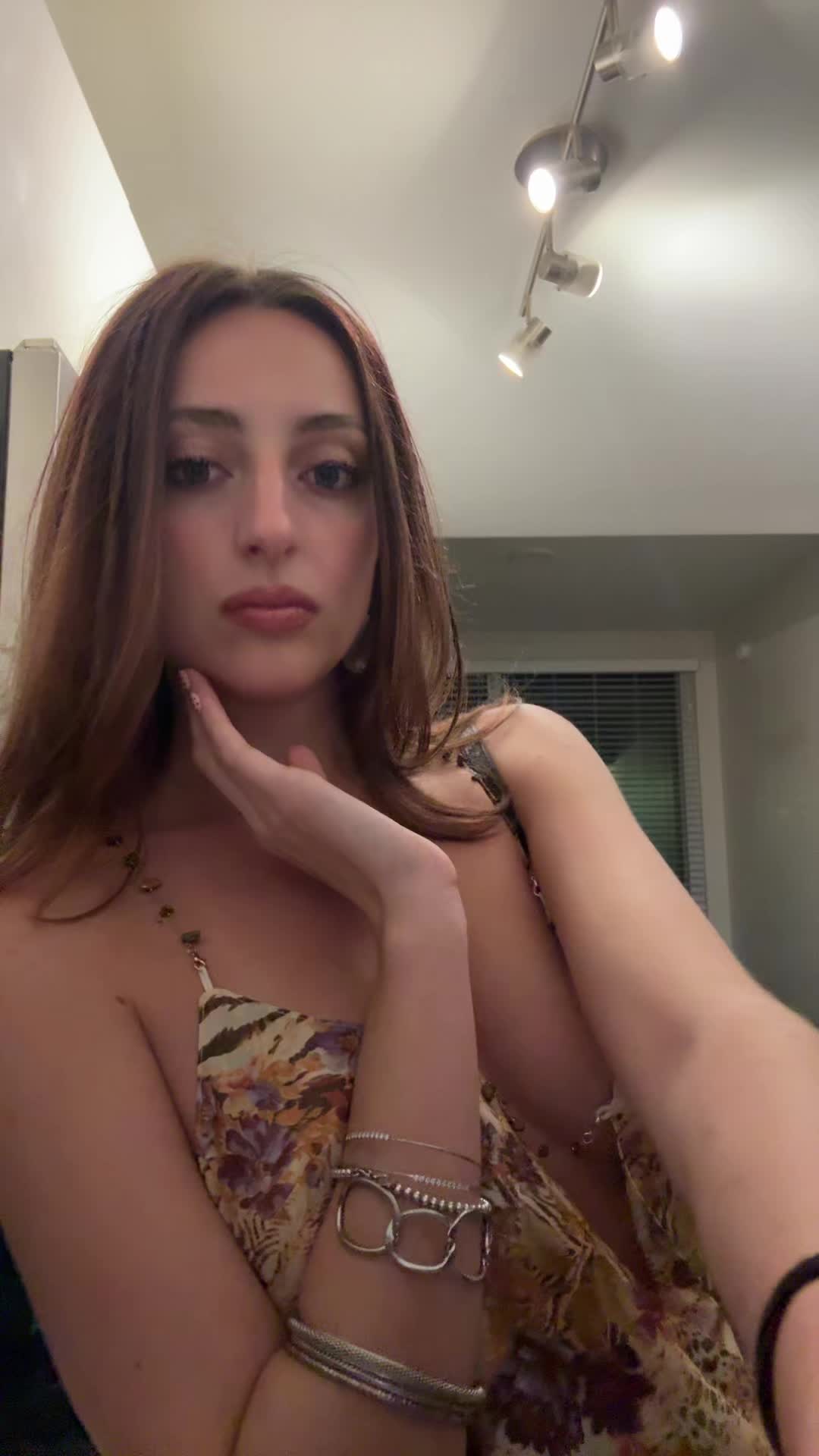 @bella😇