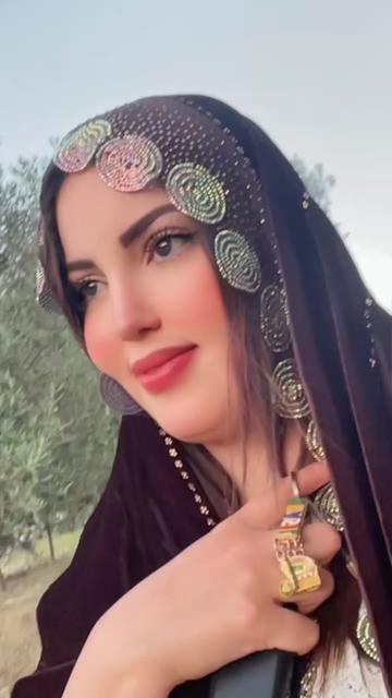@Fatifleurlghali
