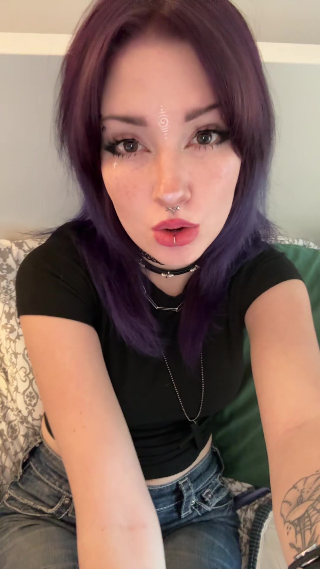 @adi 🧟♀️