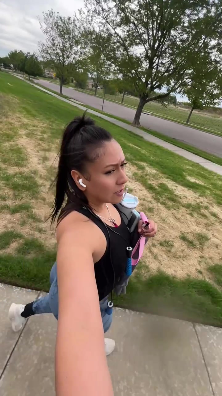 @Selena🖤