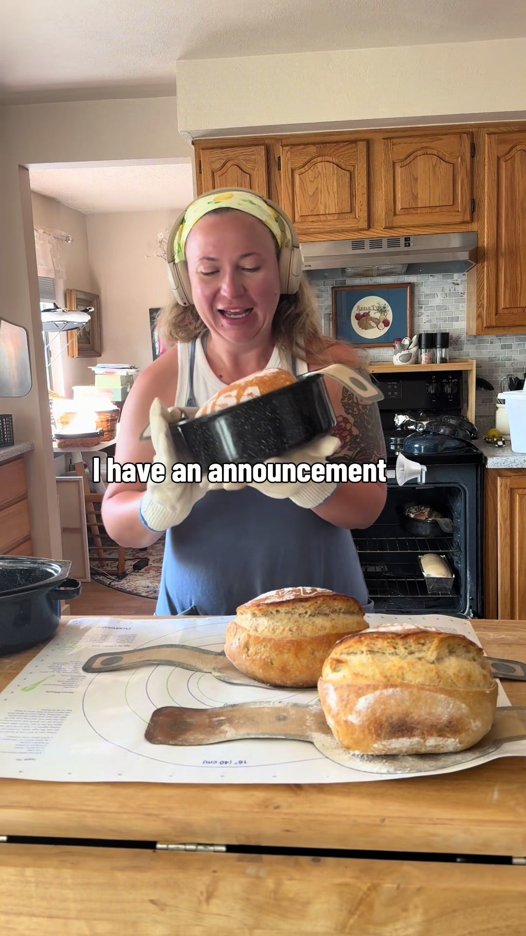 @Hali Holt 🥨