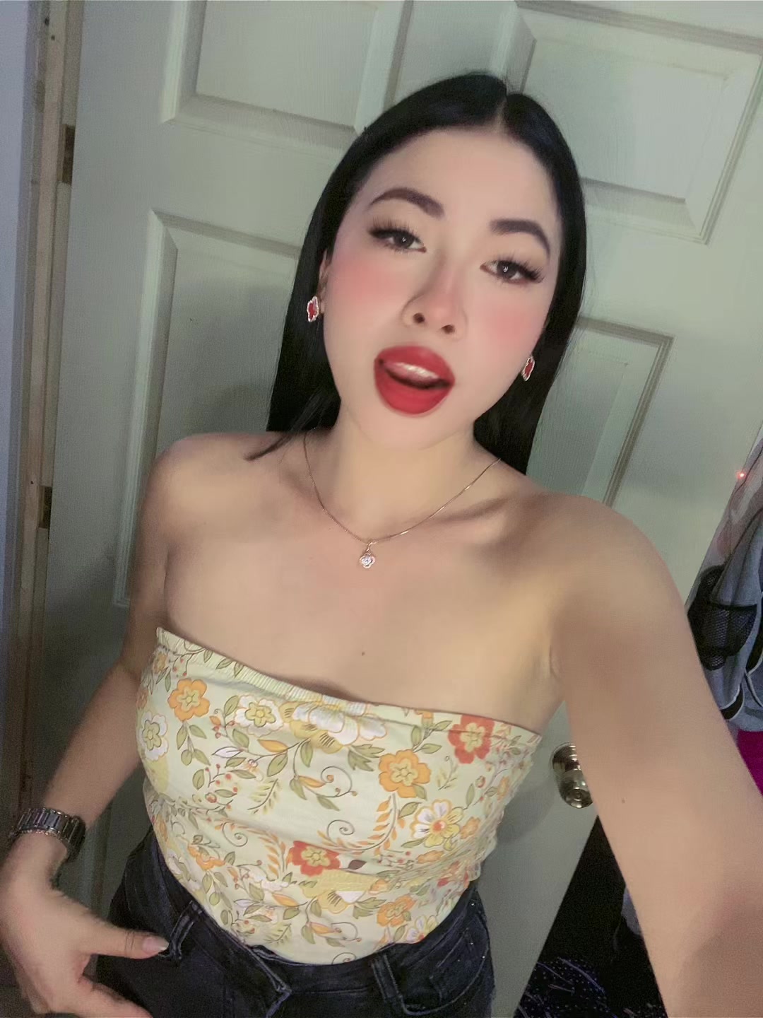 @🦋