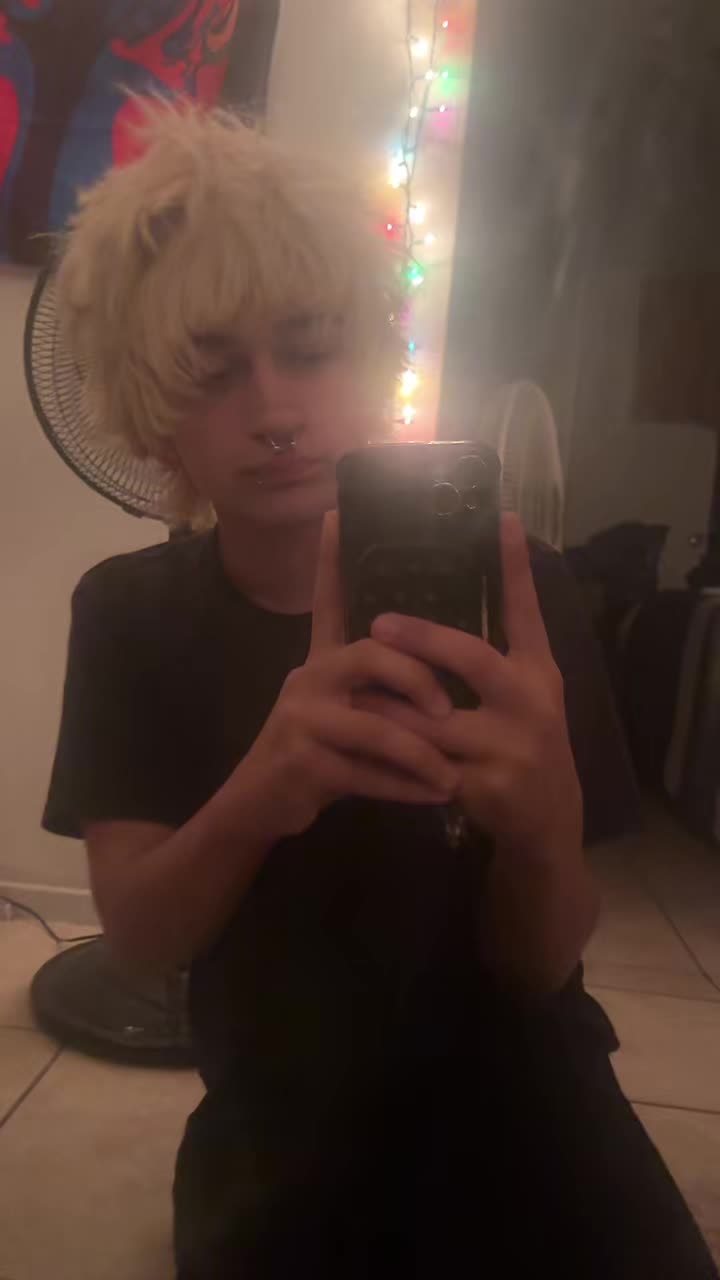 @hazefreaak