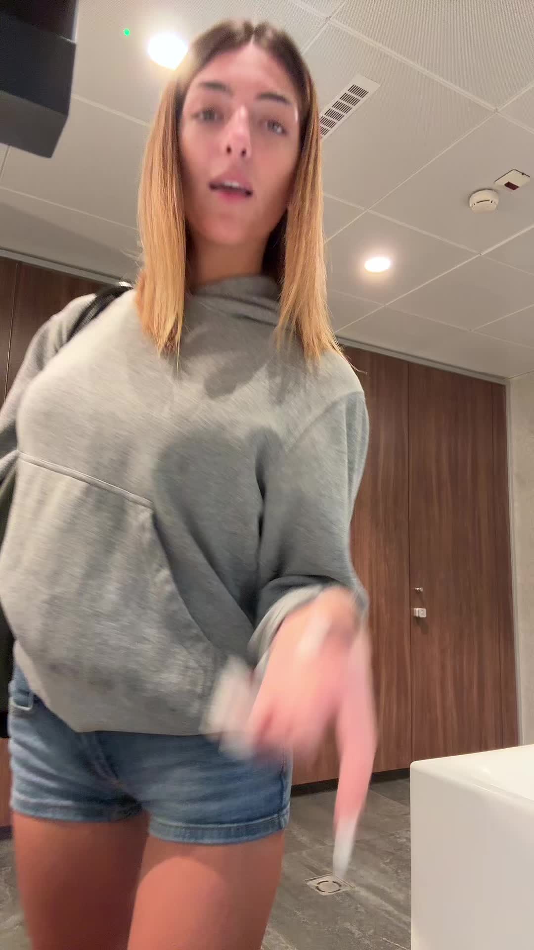 @azzu