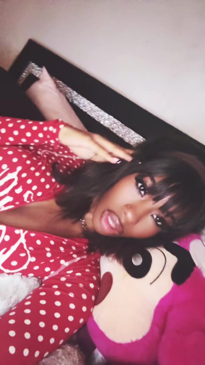 @eenieninii__