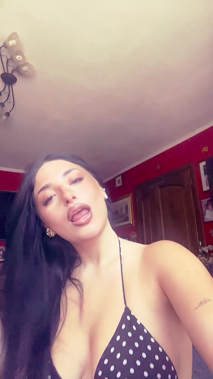 @marzia