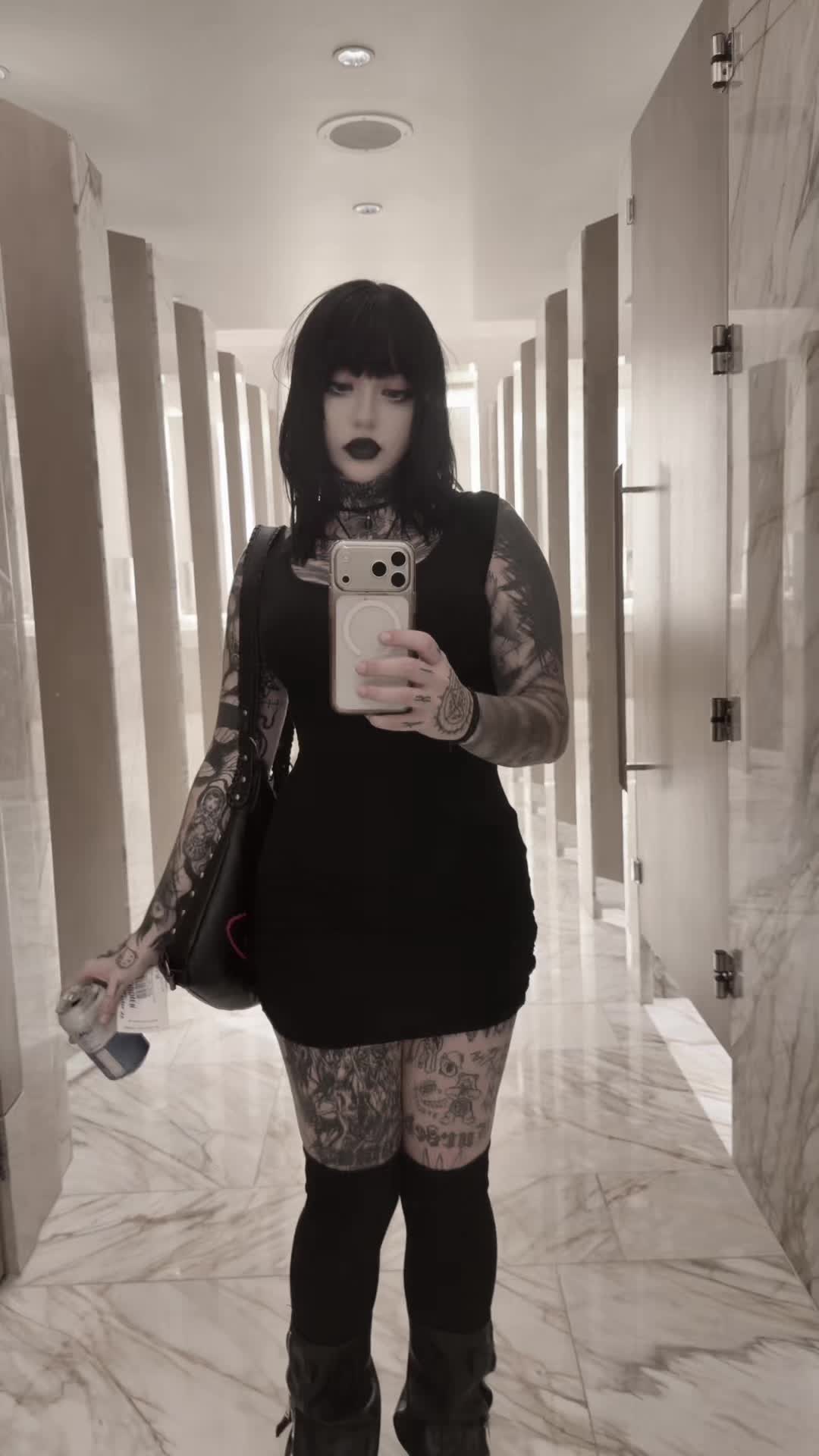 @mothertriplex