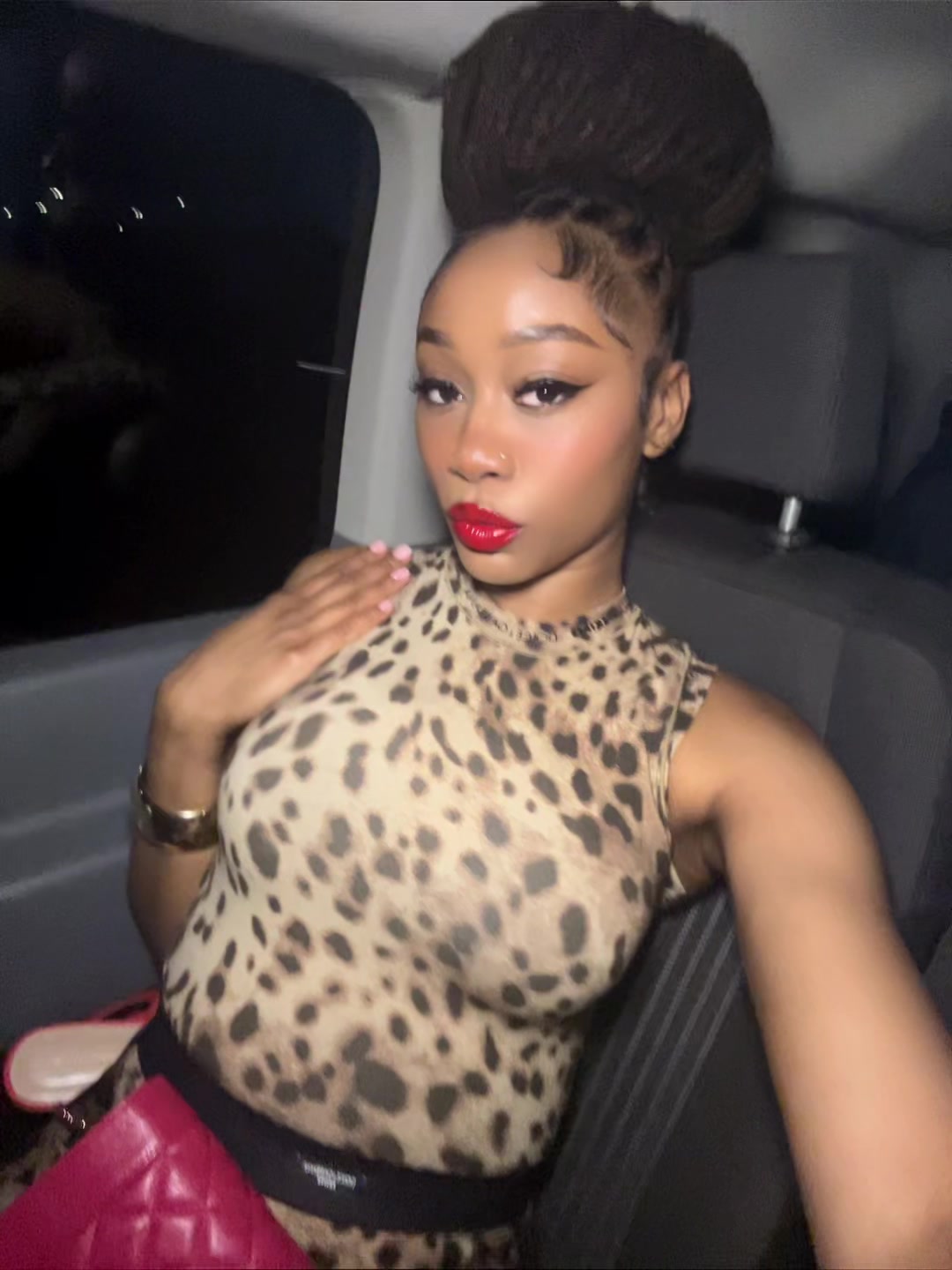 @Azhanae