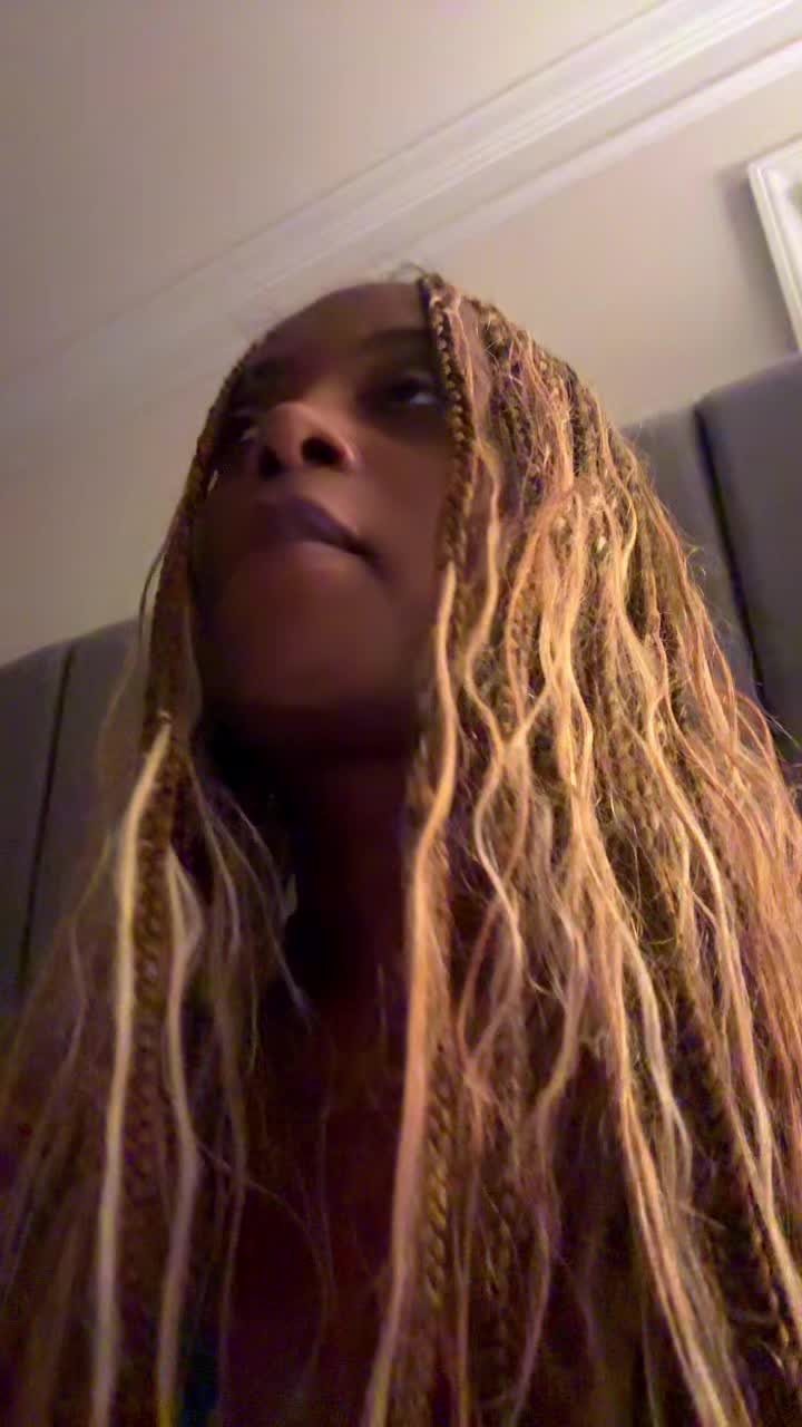 @AmazzingAnn