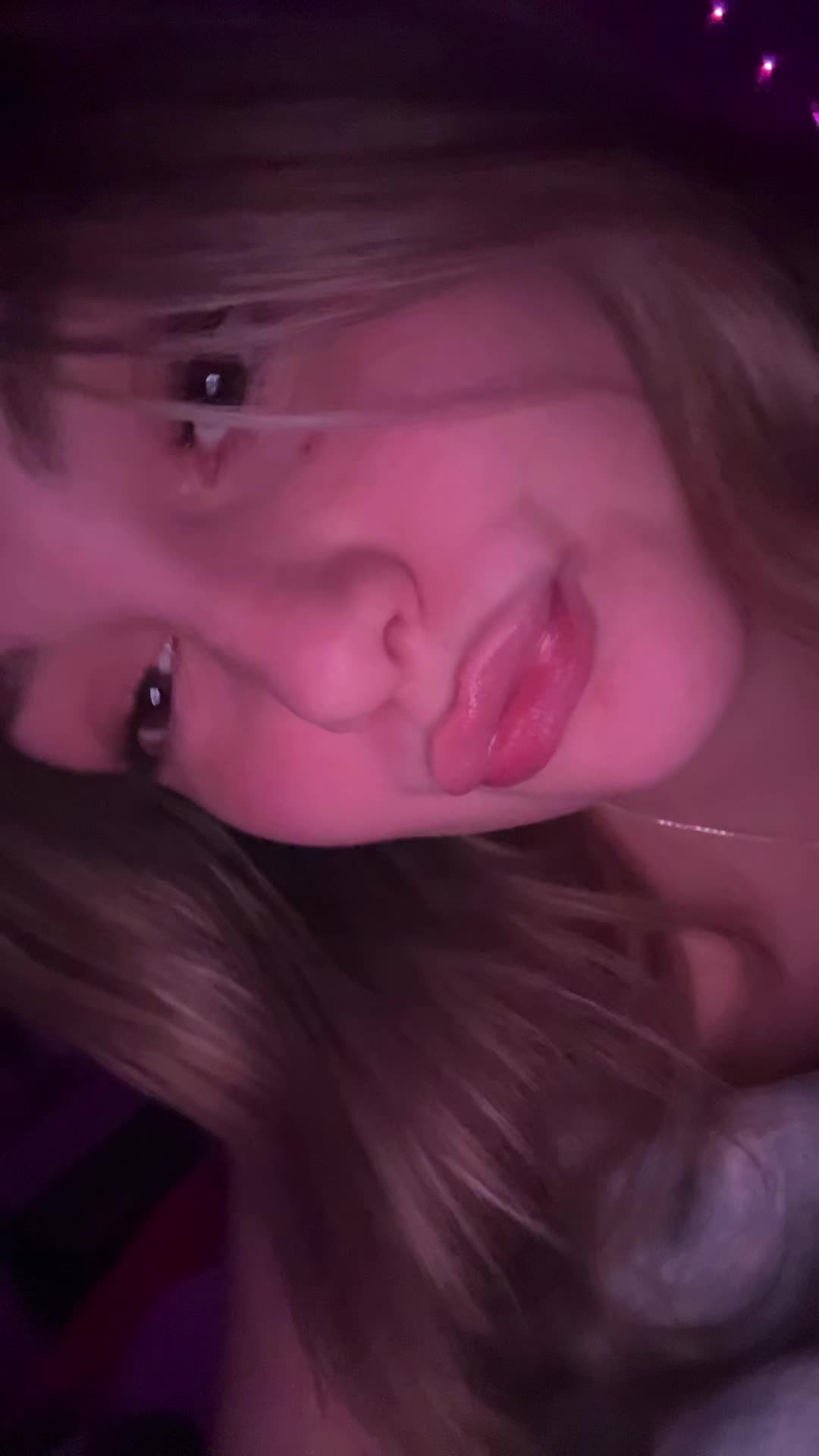 @🤑