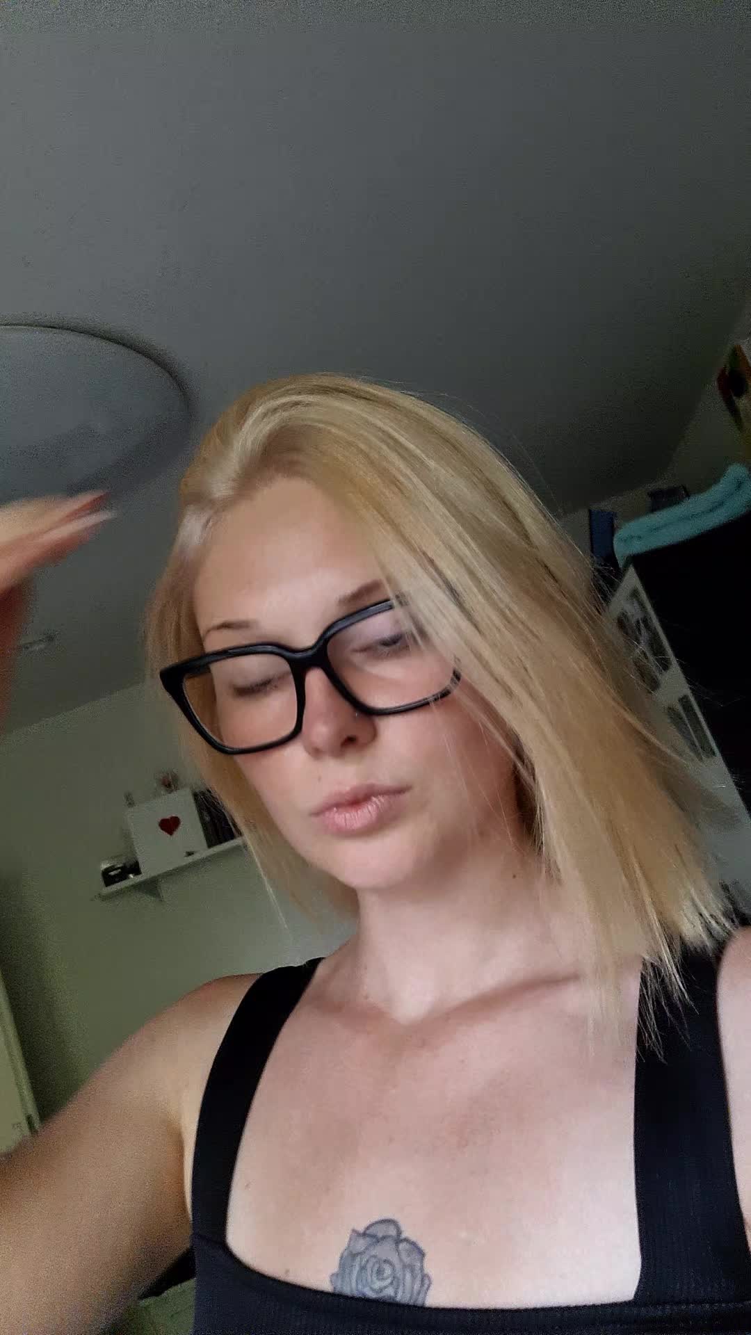 @Lara