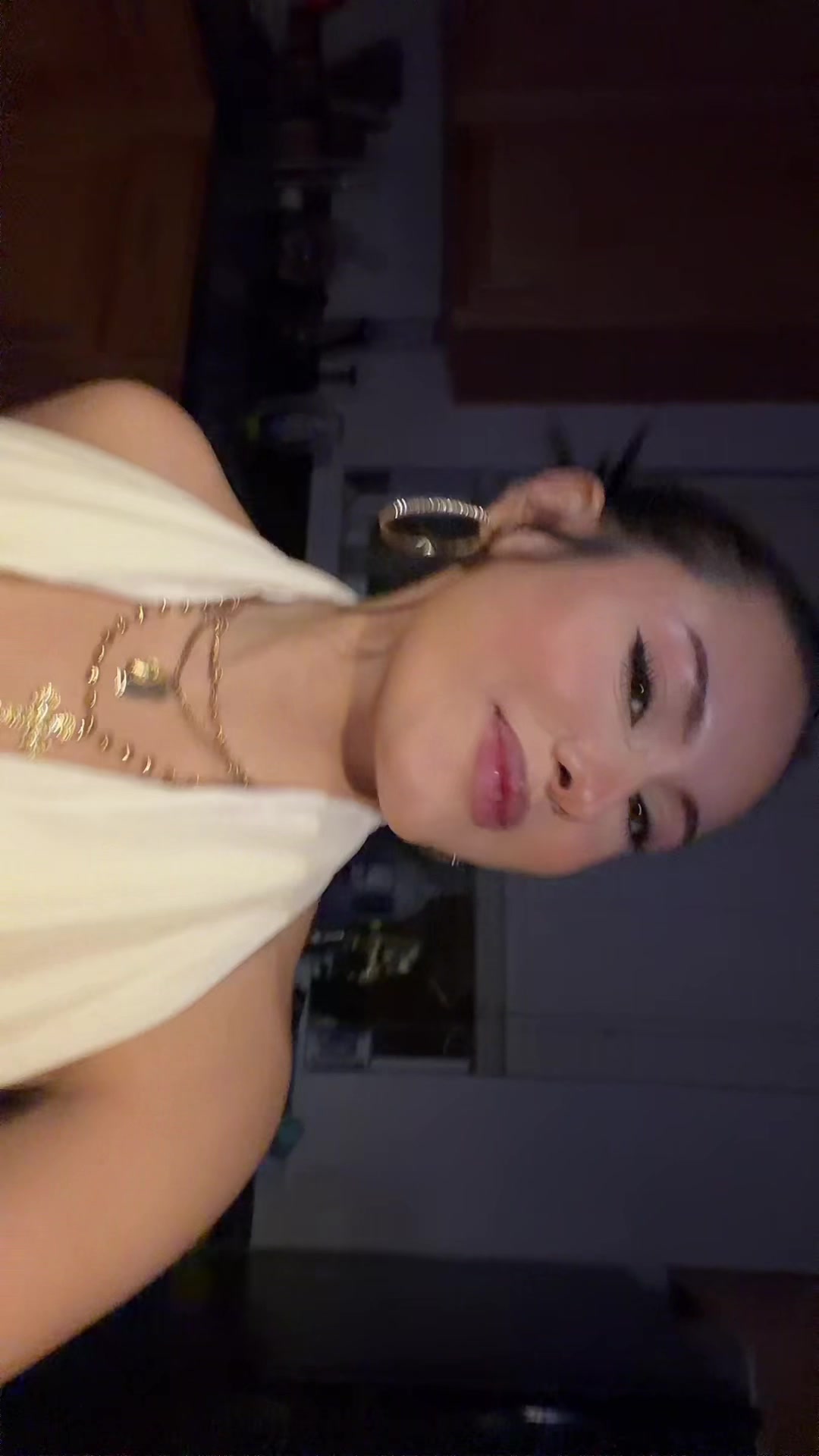 @Viviana