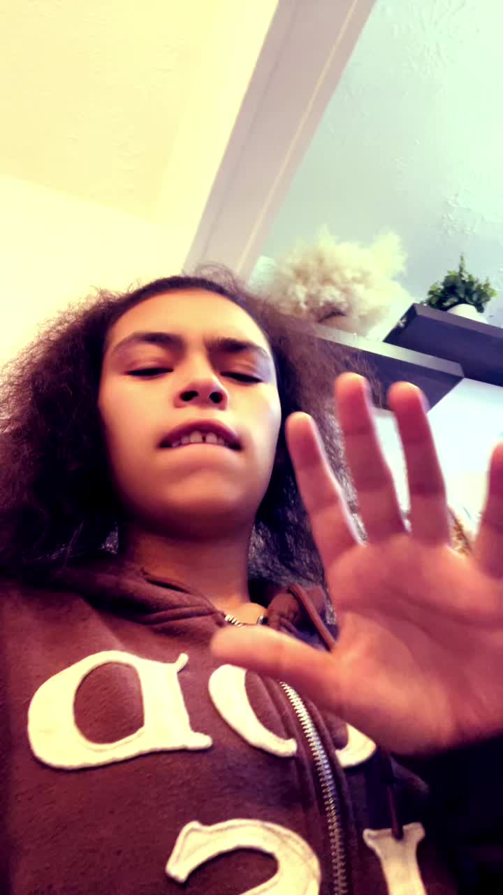@hollywood_bri4