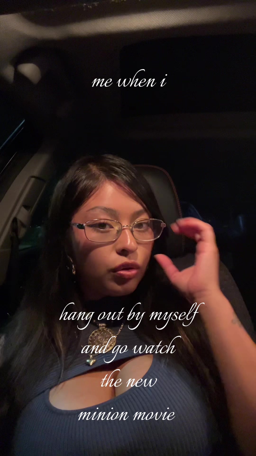 @less𖦹