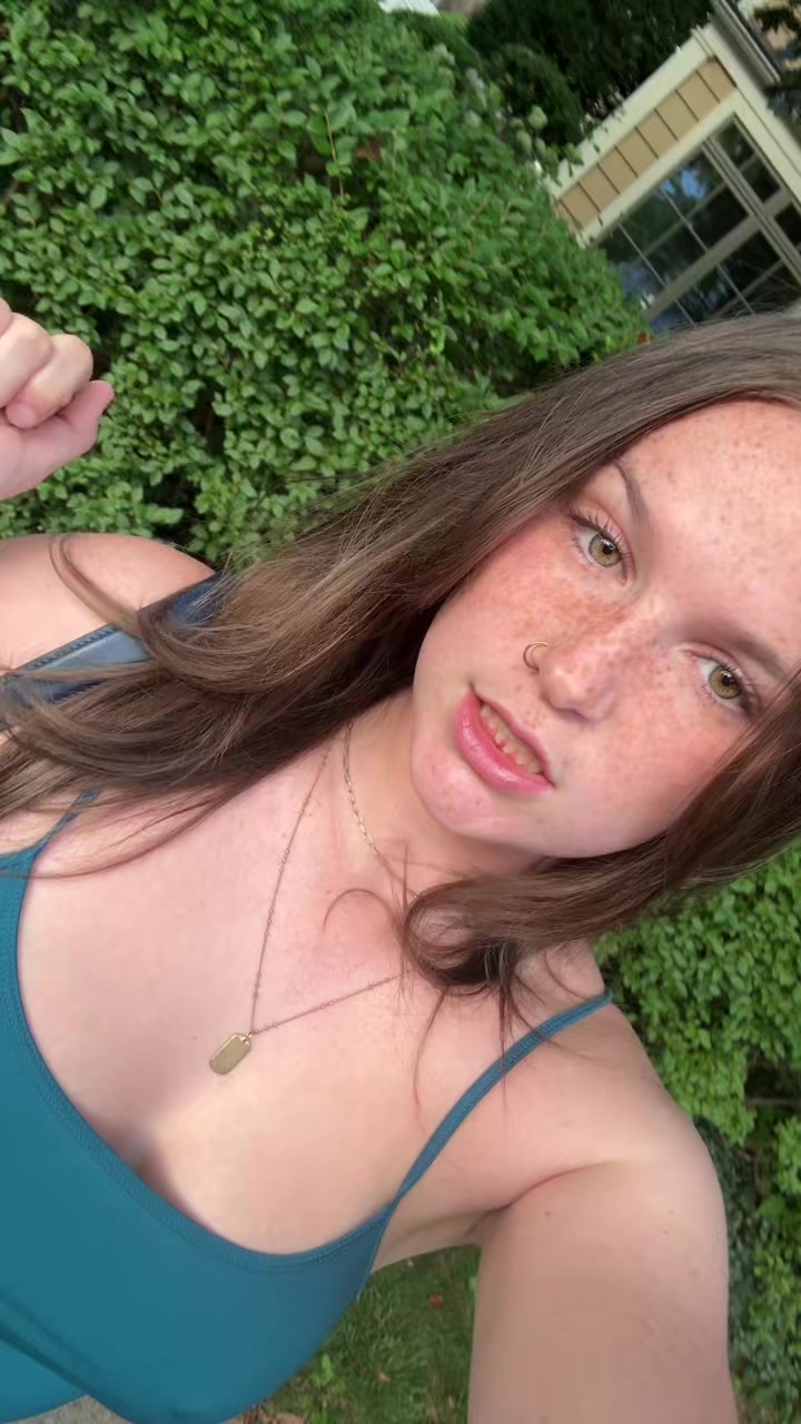@bellacatania