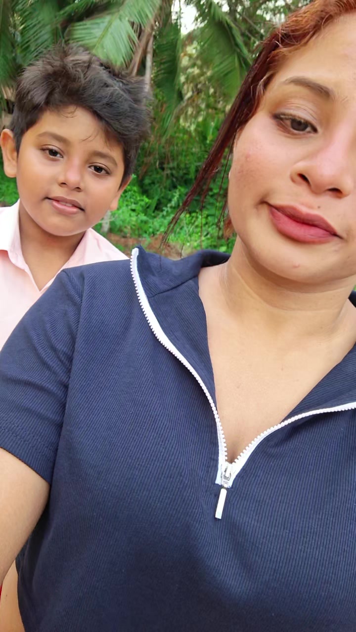 @kavee 😎🖤