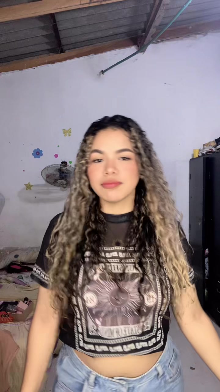 @Dani🌼