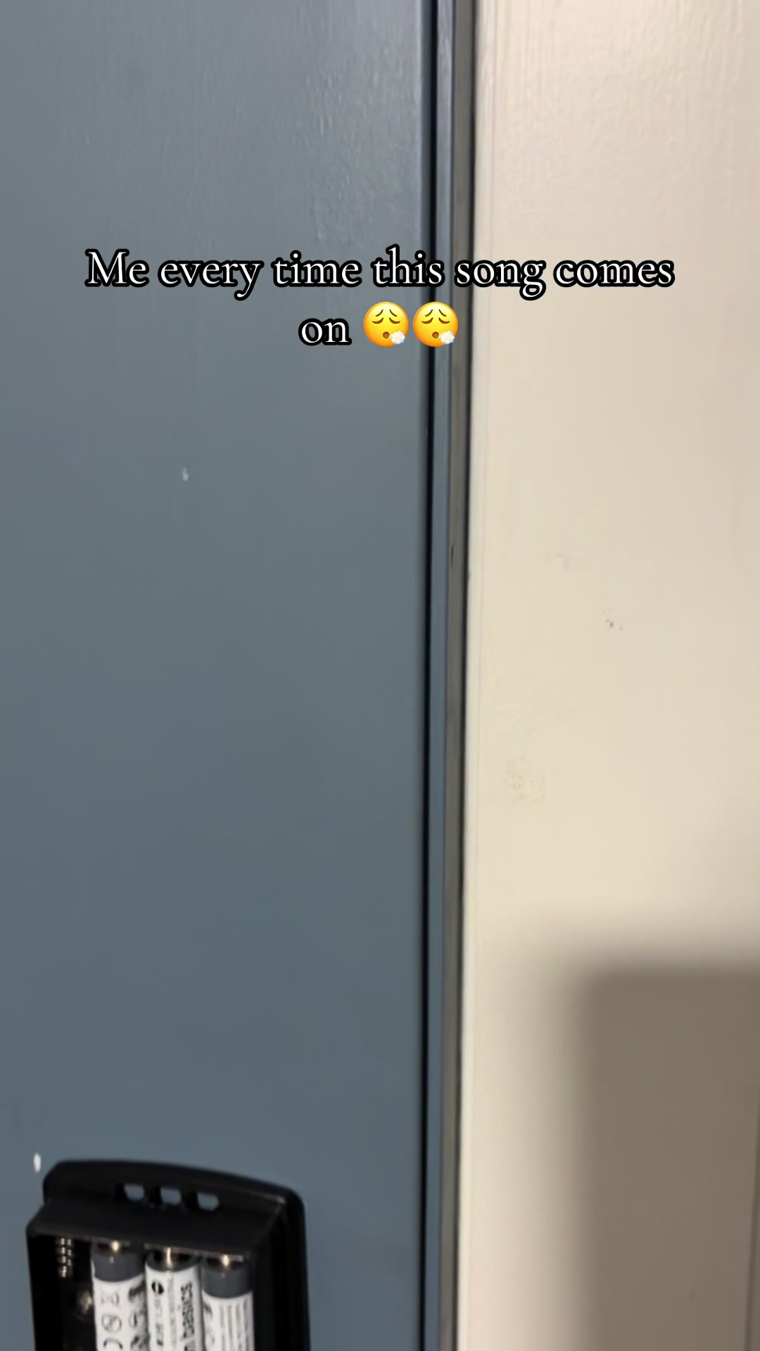 @Elchairez