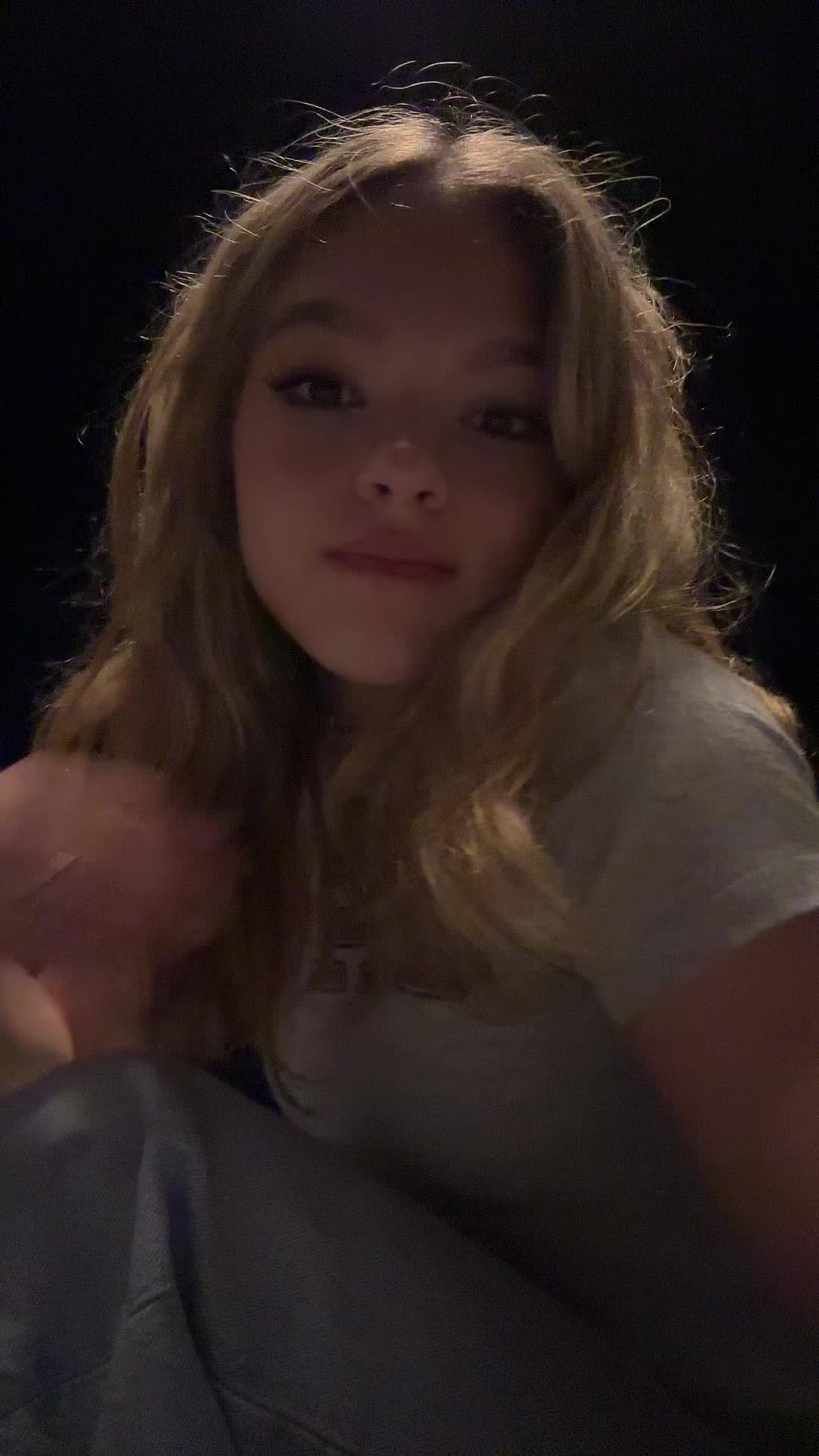 @😻