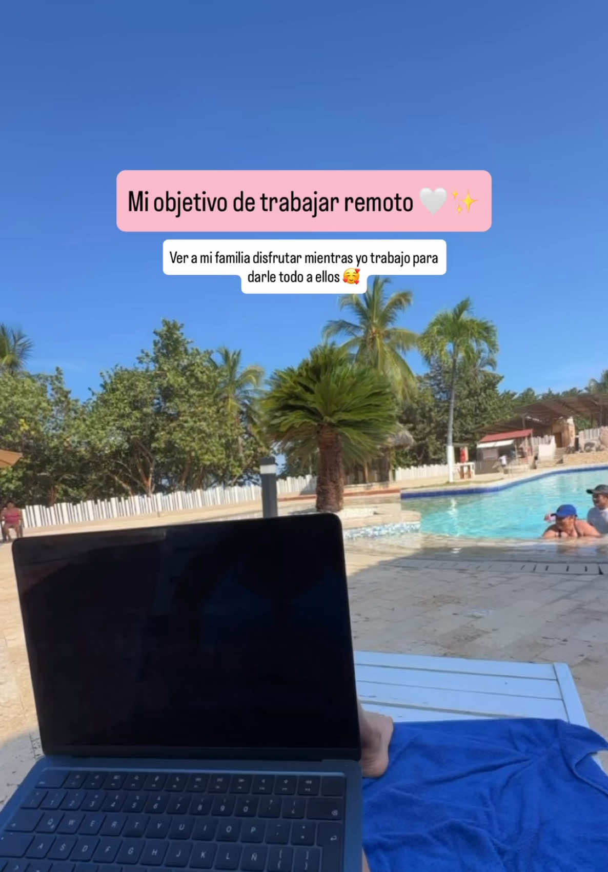 @Paola Bri&ntilde;ez
