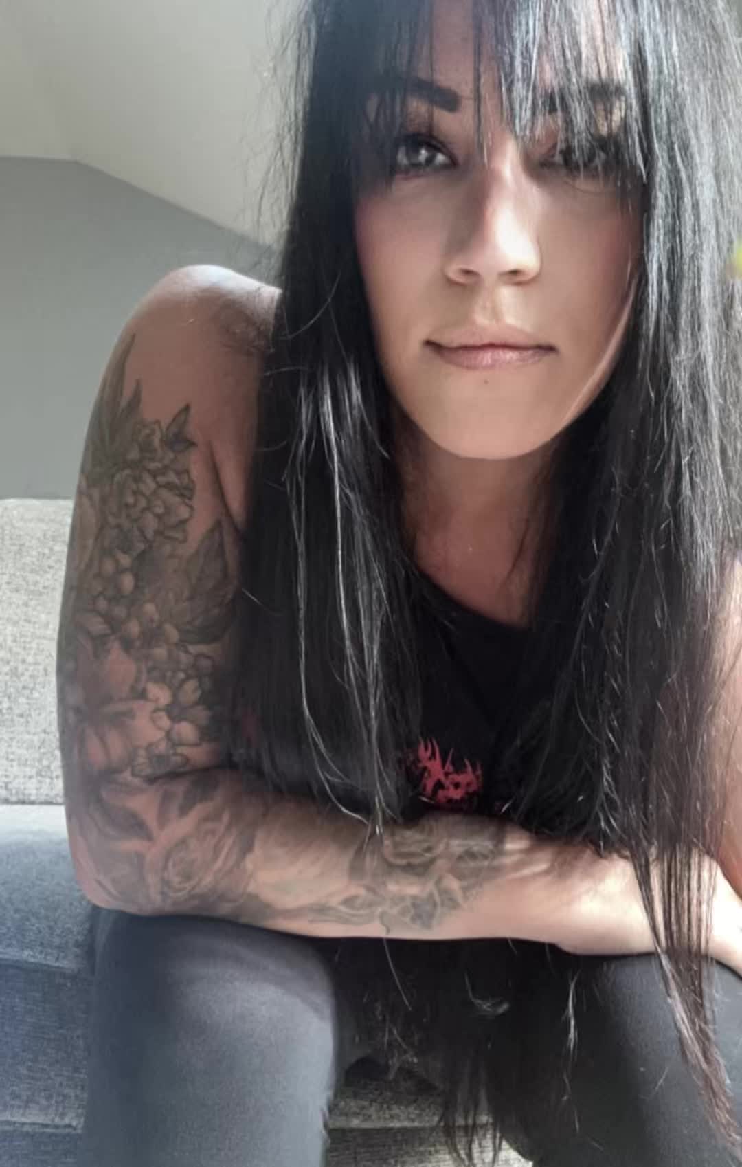 @The1andonlyTina55