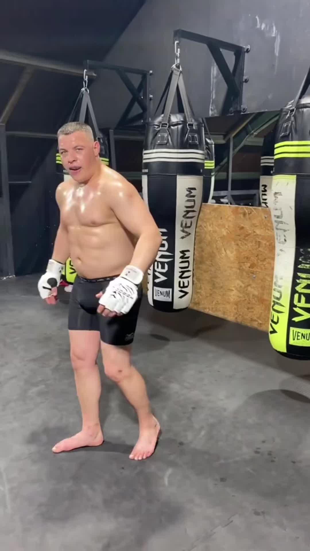 @Danu-SPARTANU👊💪💪🇲🇩🦍