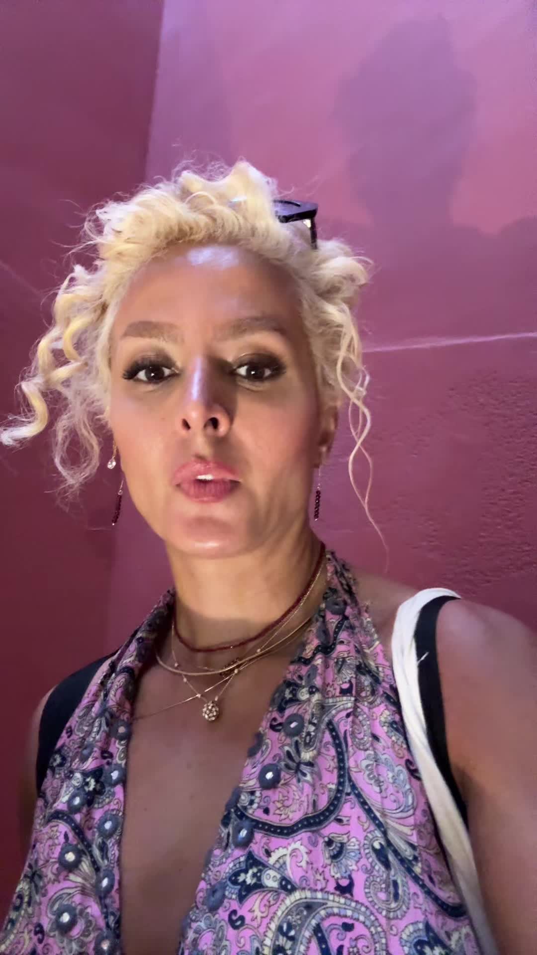 @El