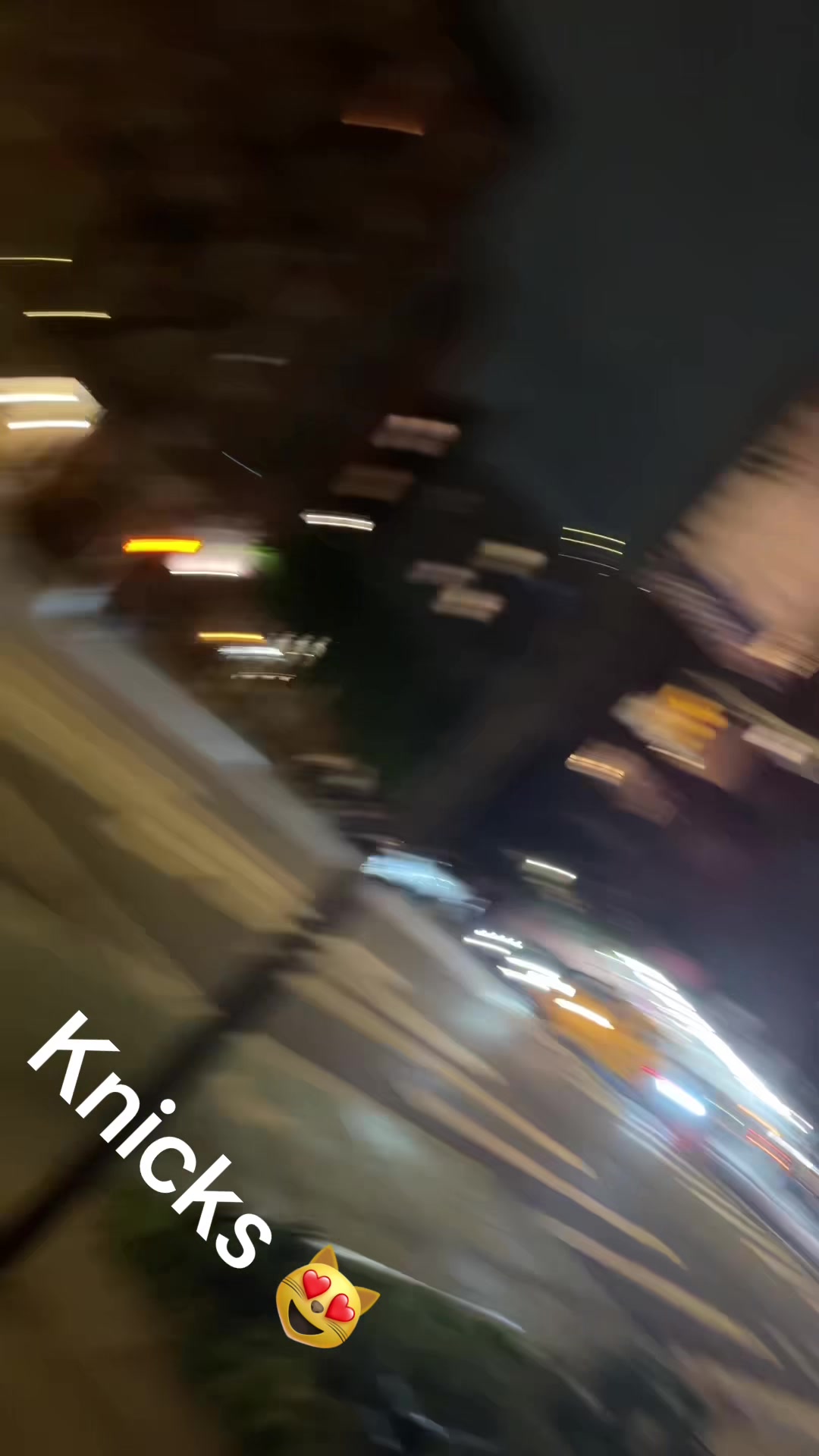 @Mia