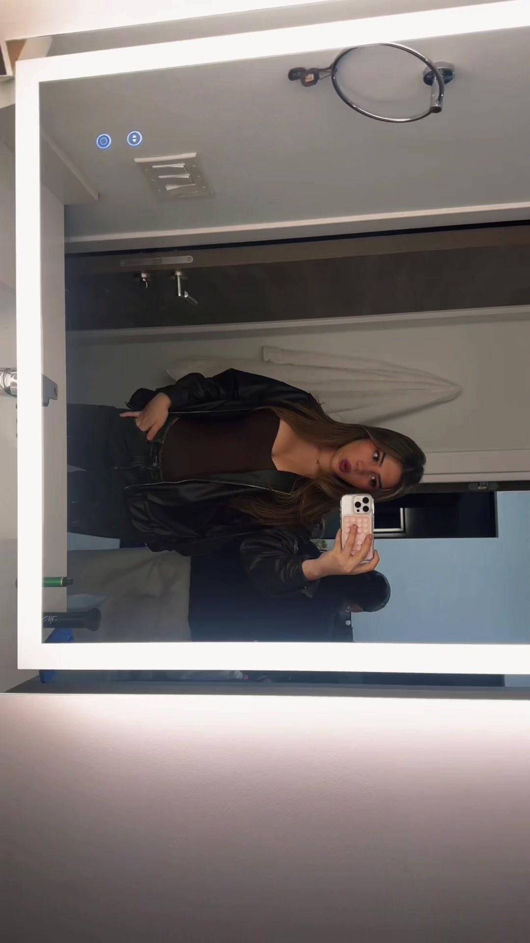 @notallanagonzalez