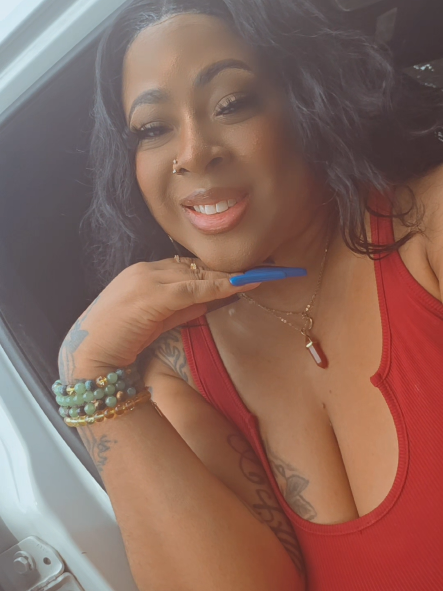 @😘♉️ Danni Rose ♉️😘