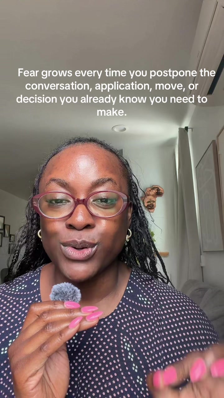 @Akosua