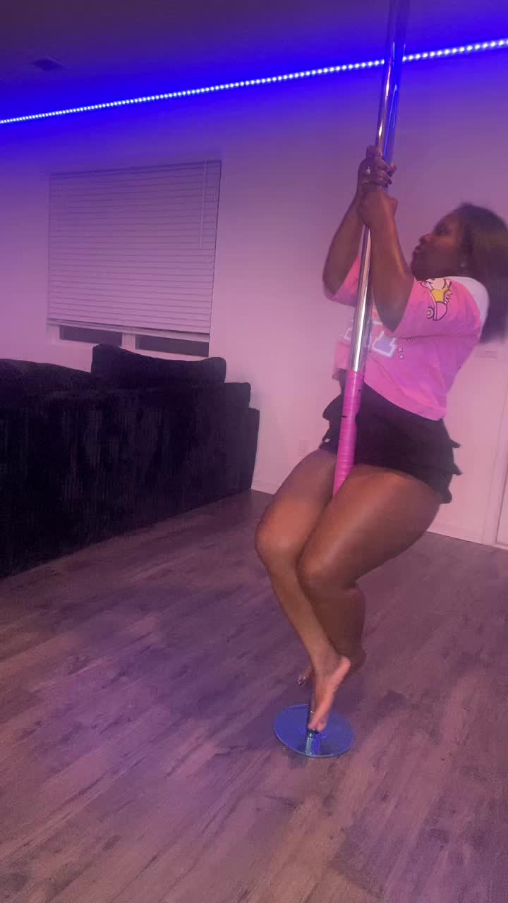 @melanin_monroe1985