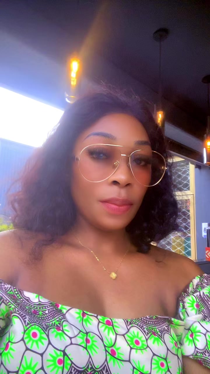 @Prettychocolate🦋