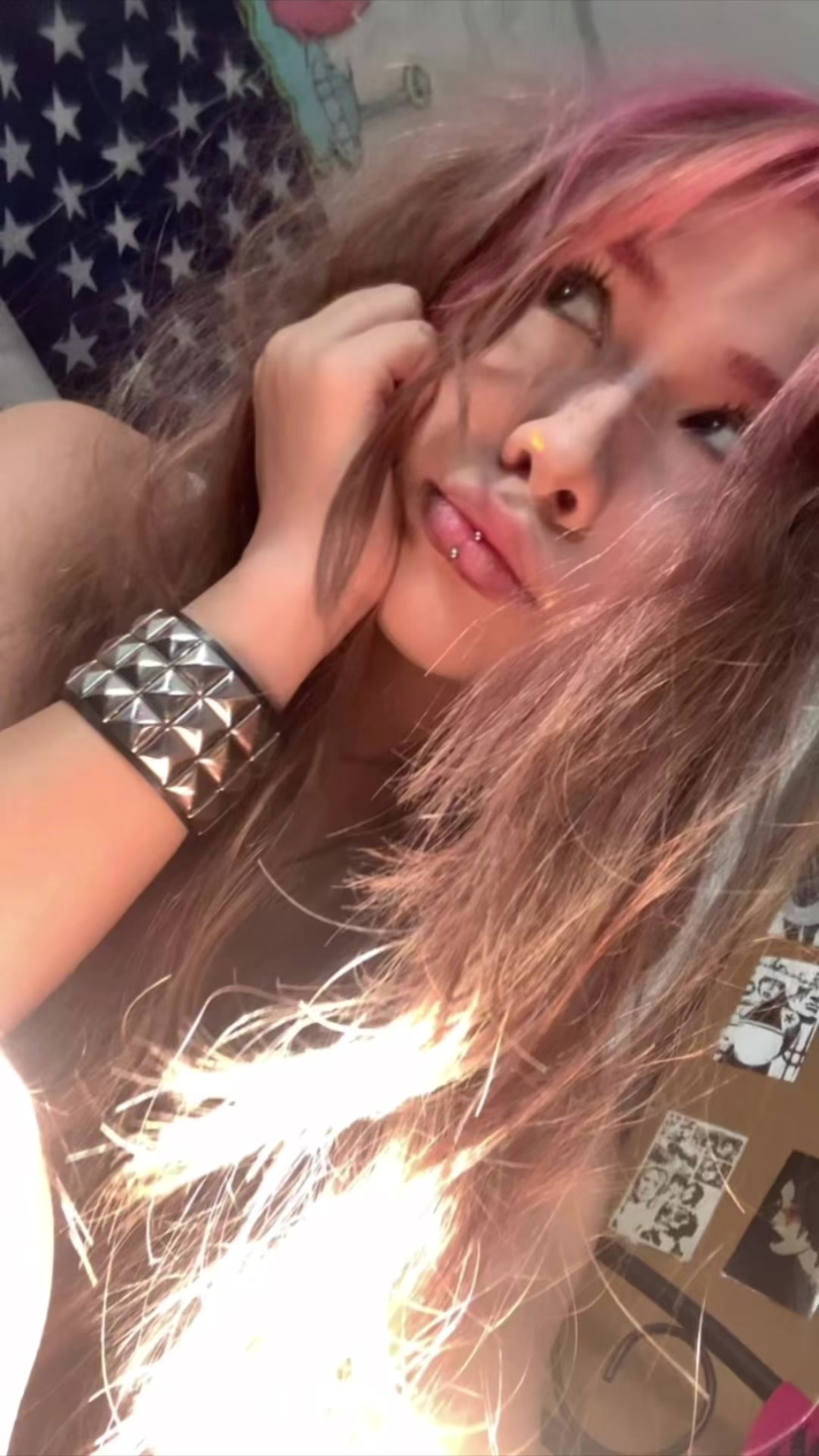 @🦴🧟♀️🧟♀️🦴