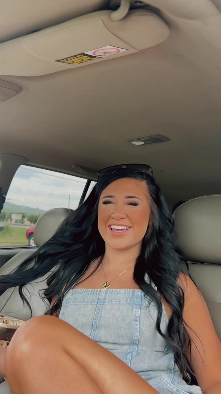 @neleighshae
