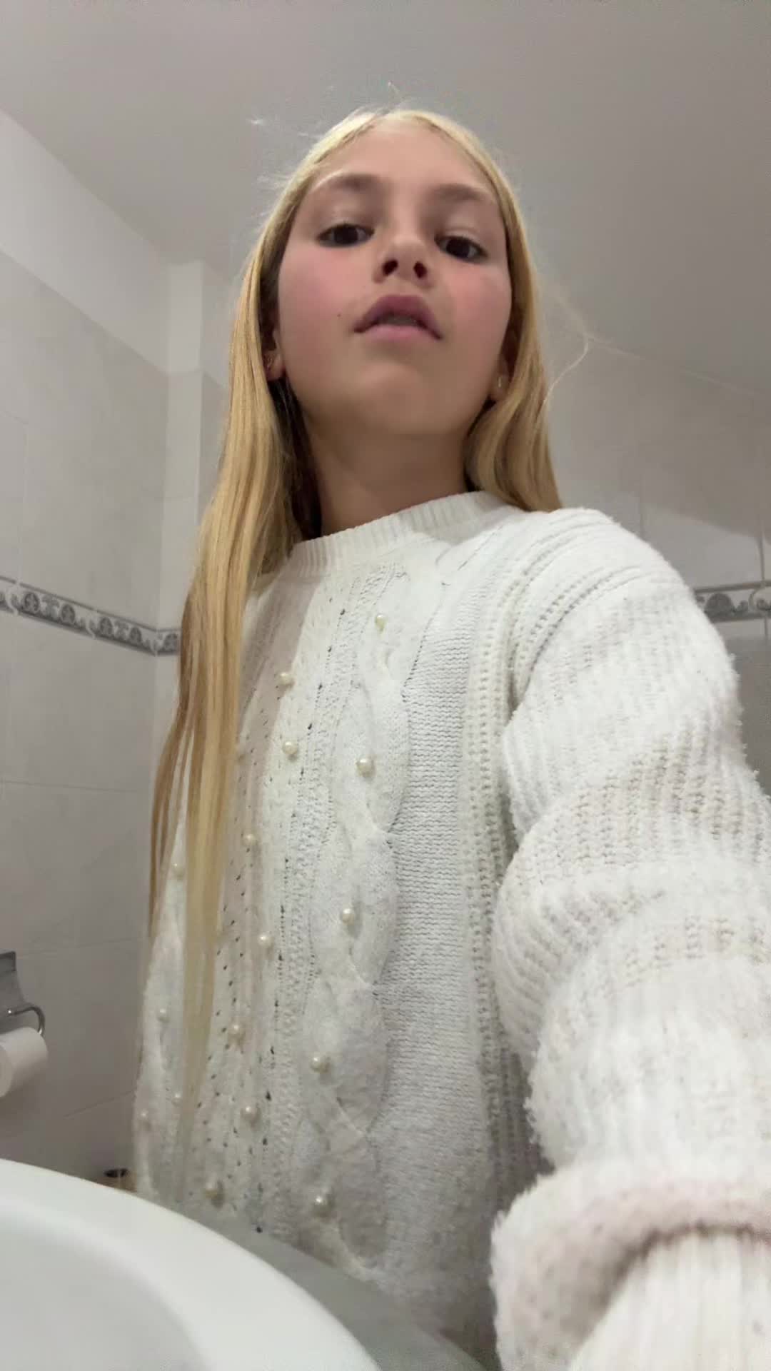 @kellyyy๐