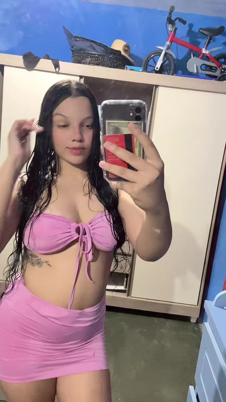 @Larissaxt_01