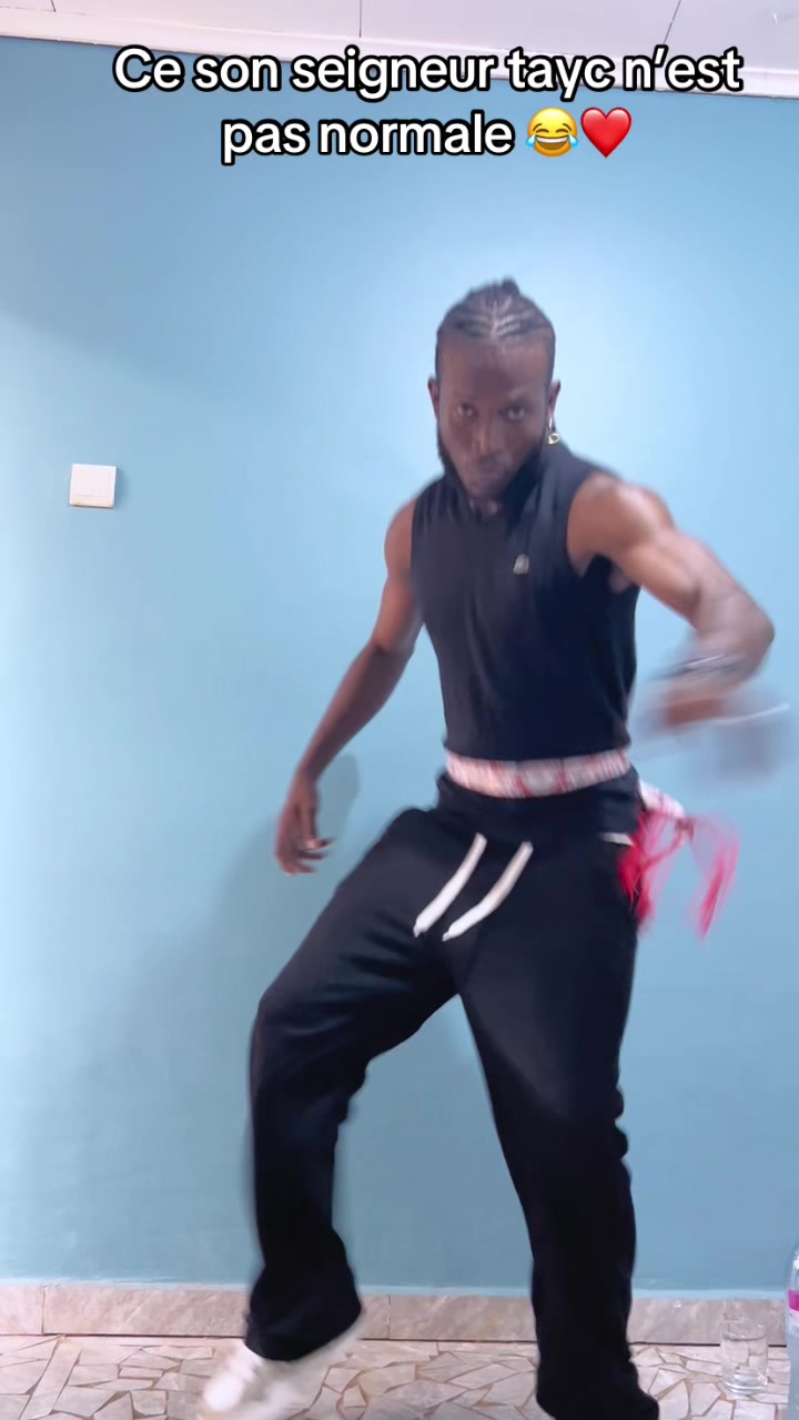 @Flamzy🇨🇲