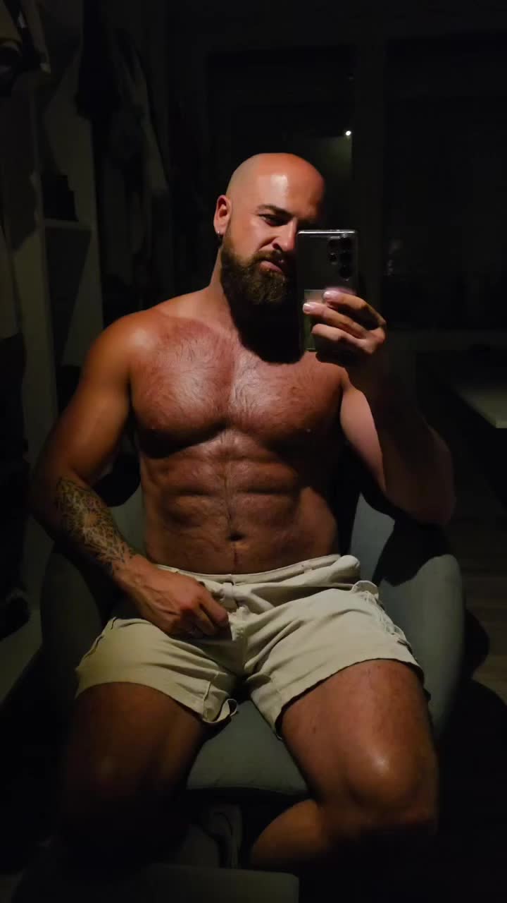 @muscledaddies