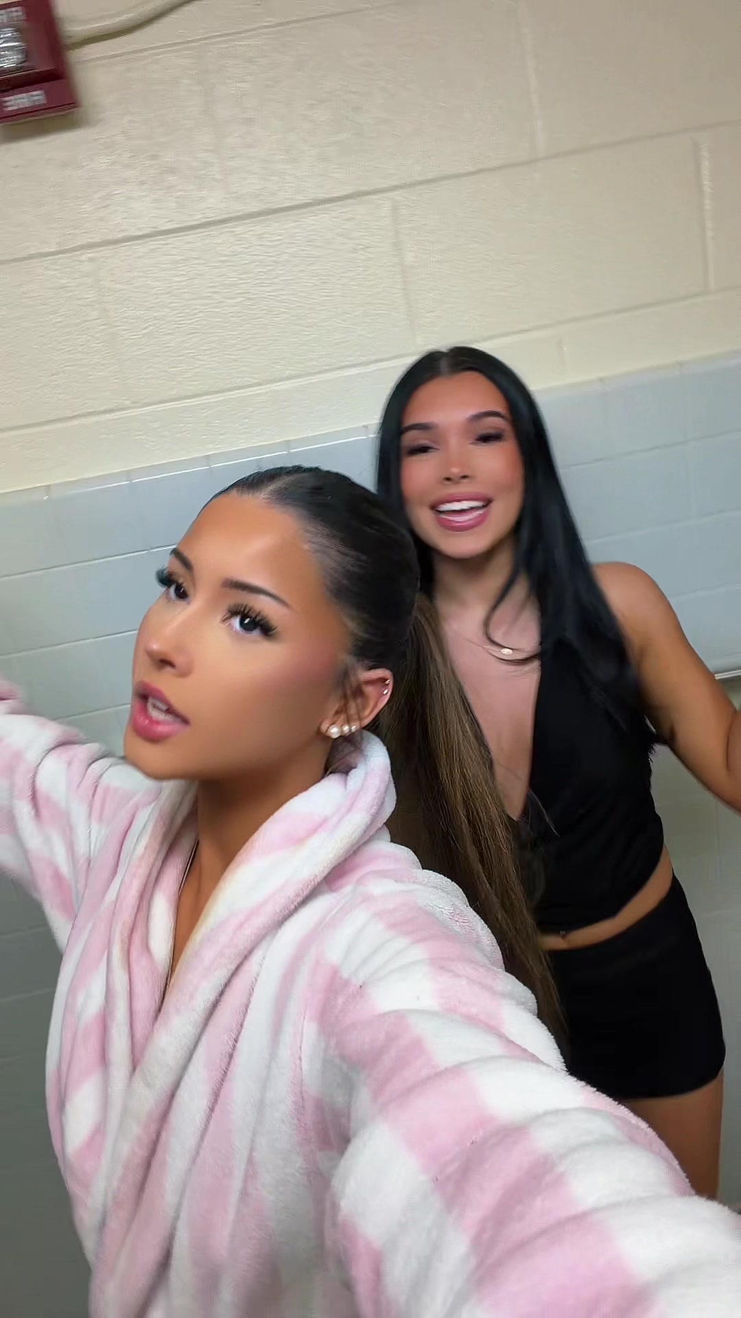 @👑
