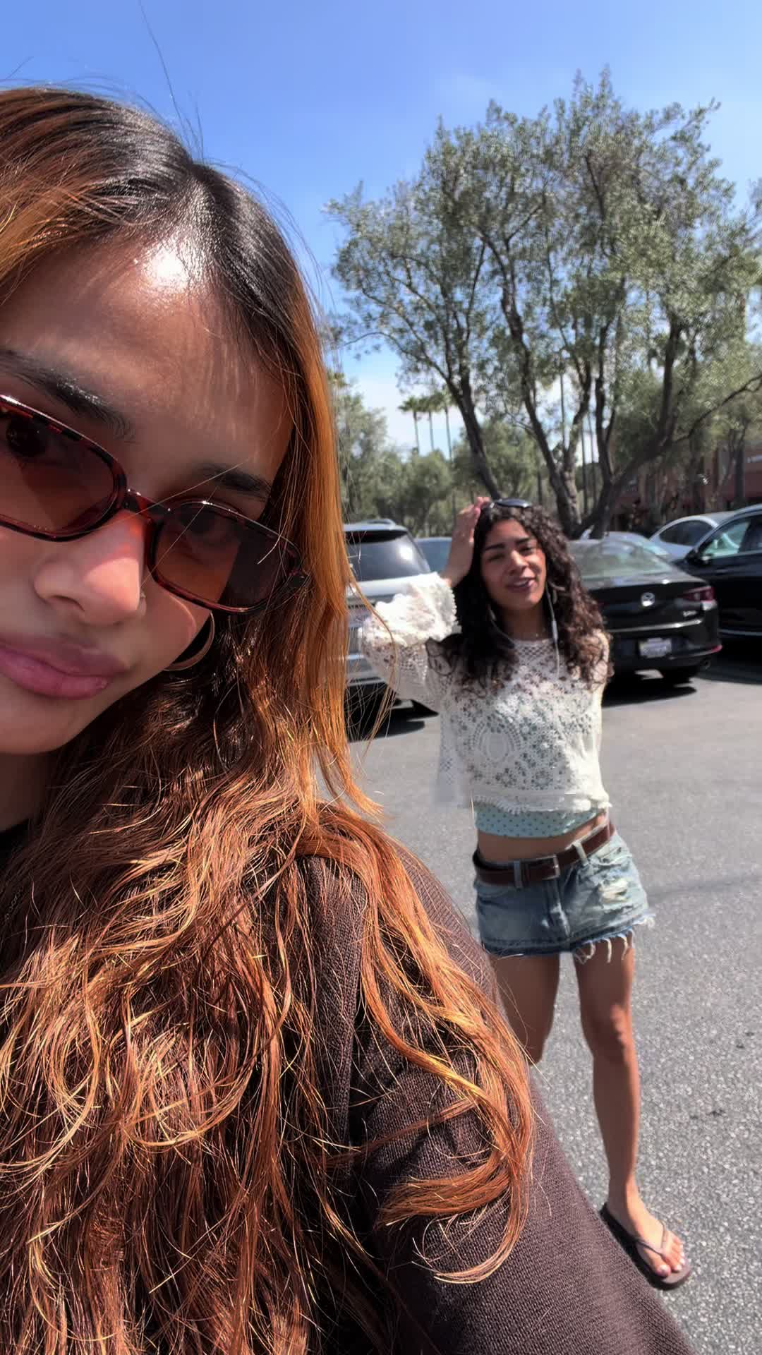 @hi