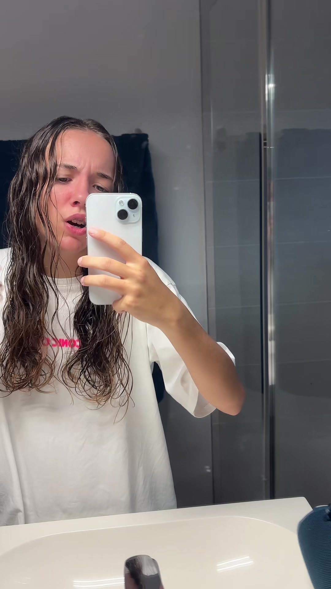 @𝐜𝐥𝟒𝐫𝐚.😶&zwj;🌫️