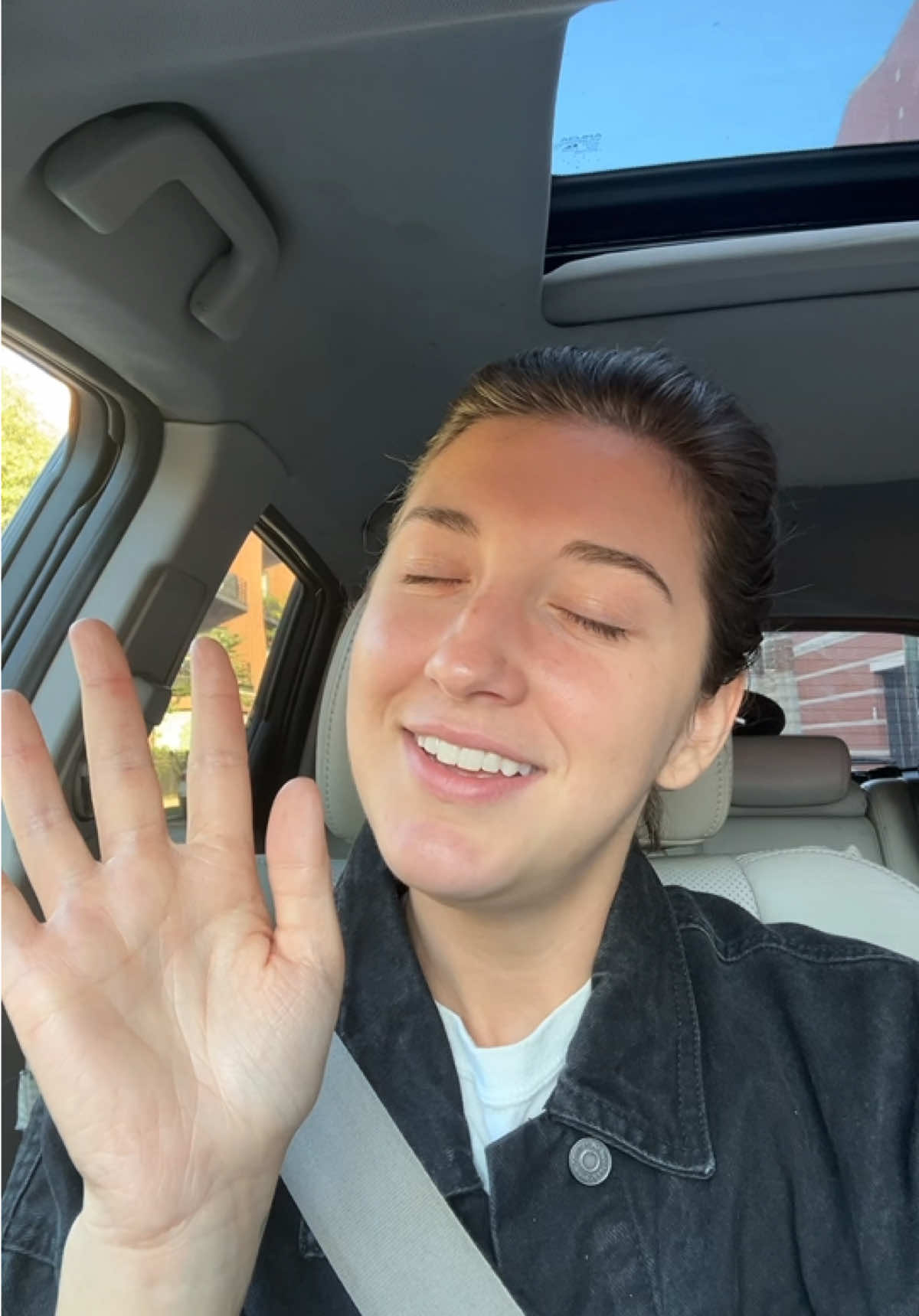 @caraleighclinton
