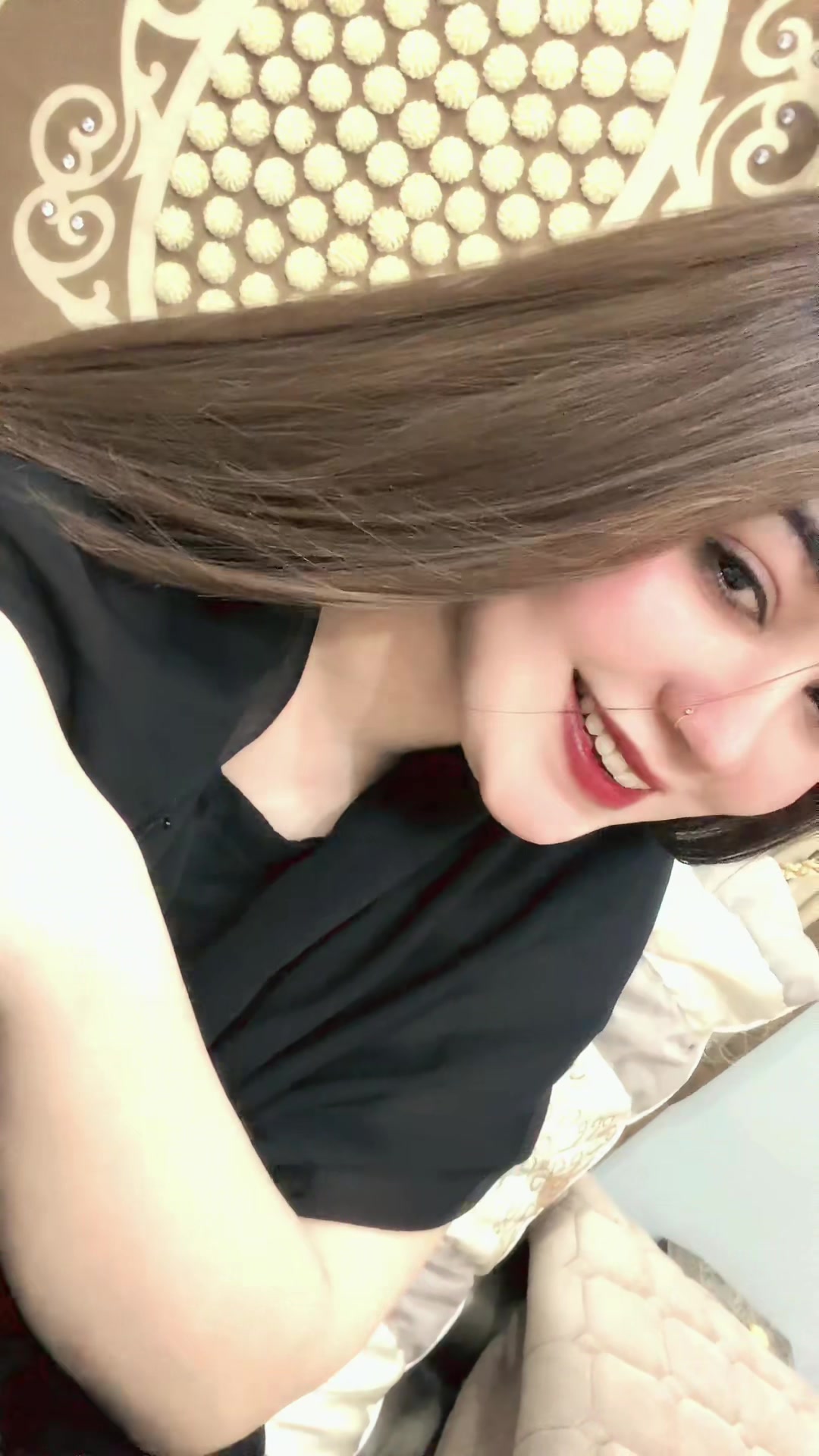 @Lovely Khan 🥀