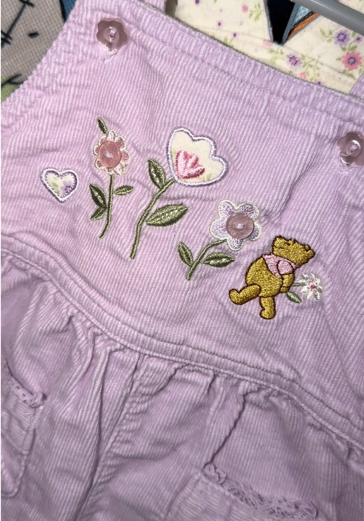 @luvarifinds