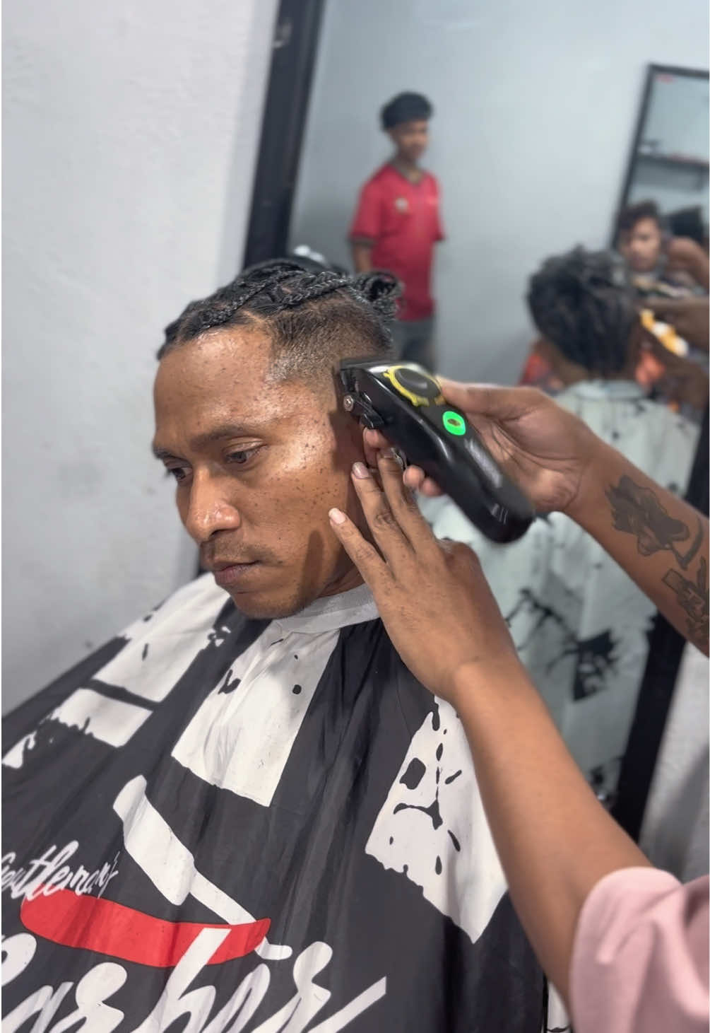 @Puru BarberShop