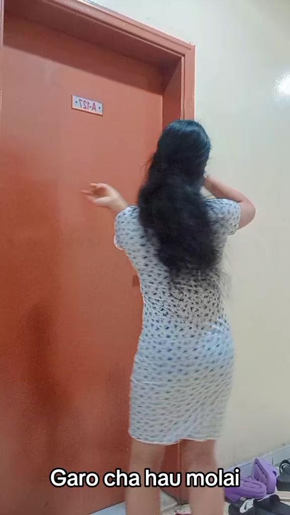 @sad girl