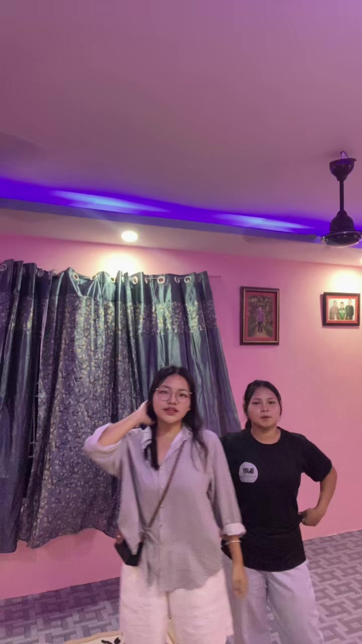 @mira pradhan🌼